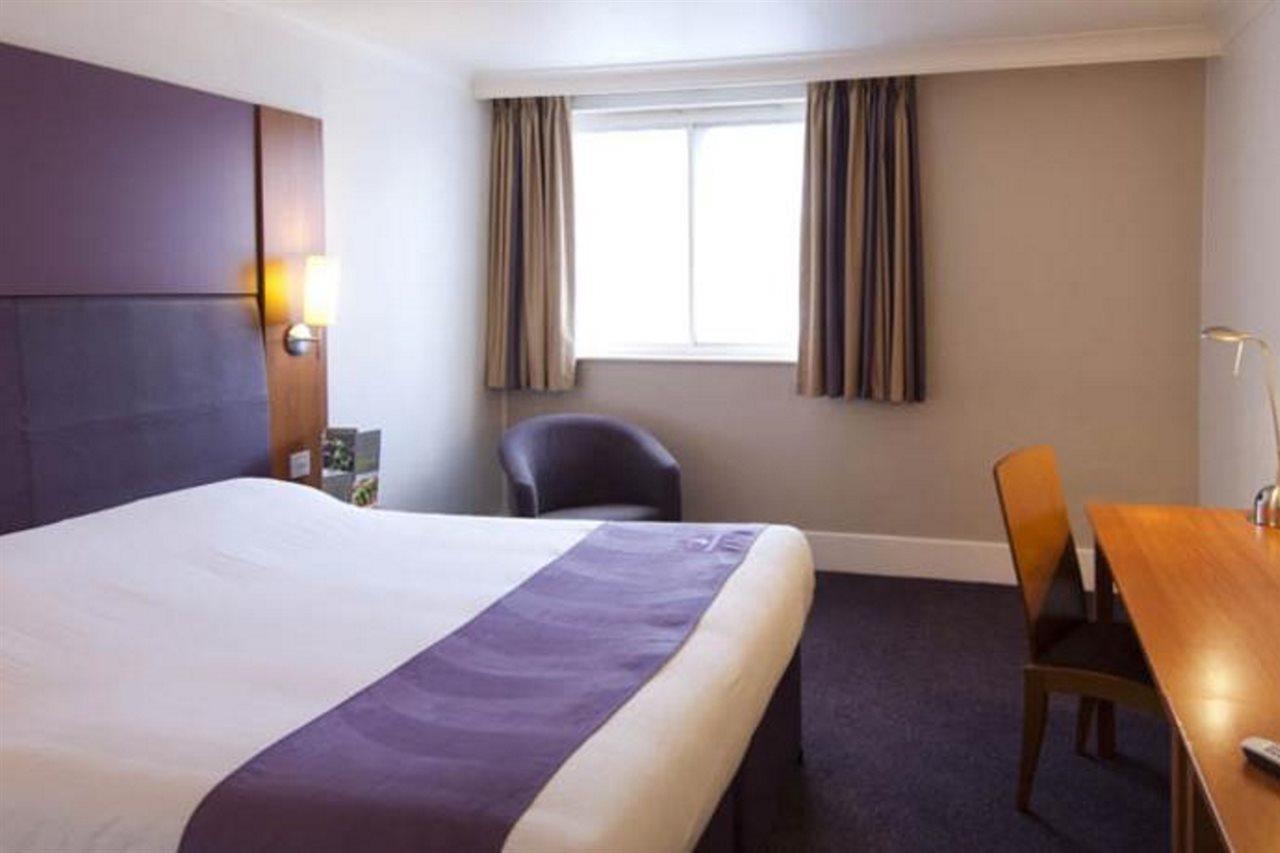 Premier Inn Édimbourg Extérieur photo
