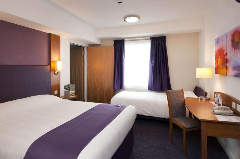 Premier Inn Édimbourg Extérieur photo